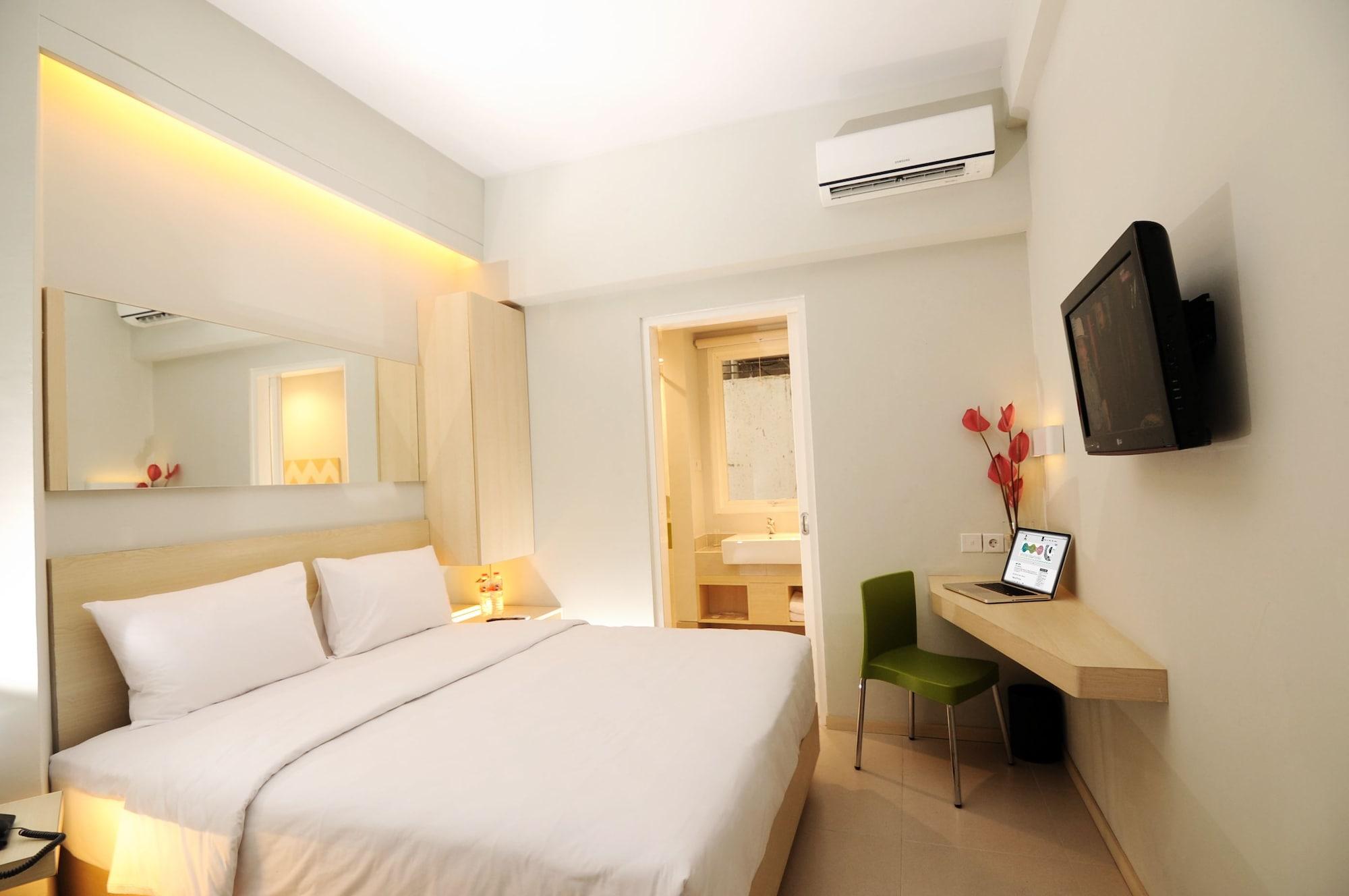 Cleo Hotel Tunjungan Surabaya Exterior foto