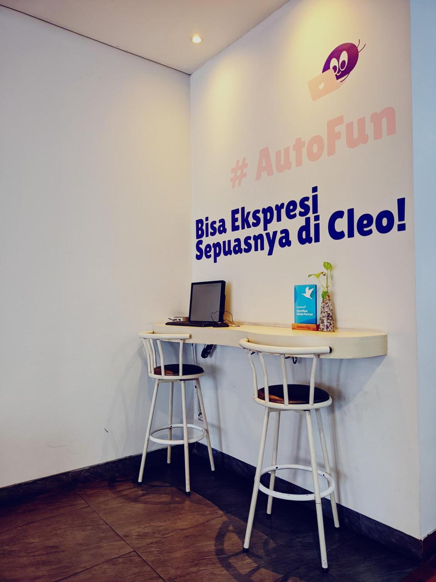 Cleo Hotel Tunjungan Surabaya Exterior foto